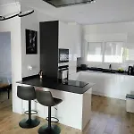 Mary's House Apartment *