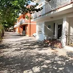 Mary's House Apartment *